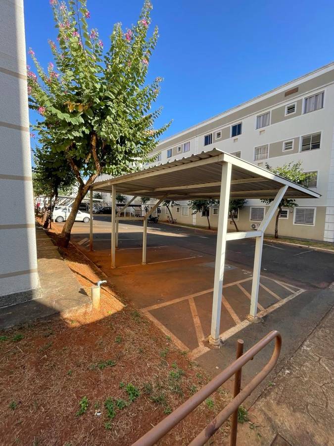 Garagem coberta